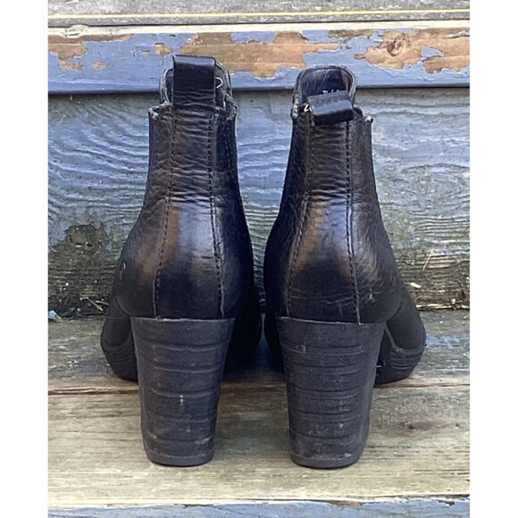 Born Black LeatherChelsea Ankle Boots Block Heel 3” 3/4” Platform US 7.5 EU 38.5 - Picture 4 of 8